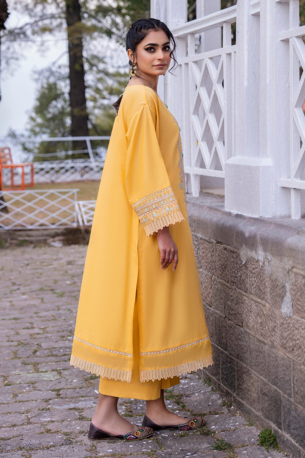 Ittehad | Embroidered Lawn | I-20